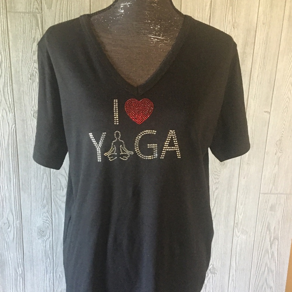I love Yoga Casual Vneck Cotton Bling Tshirt Sz L